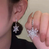 Stetnode Temperament Pearl Snowflake Drop Earrings for Women Shiny Rhinestone Snow Flower Earring Party Jewelry Holiday New Year Gifts