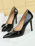 Stetnode Belt Buckle Pointed-Toe Shiny Split-Joint Pumps