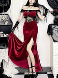 Stetnode Gothic beauty slit dress