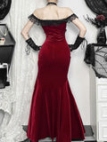 Stetnode Gothic beauty slit dress