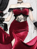 Stetnode Gothic beauty slit dress