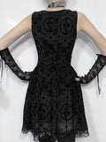 Stetnode Vintage goth lace dress